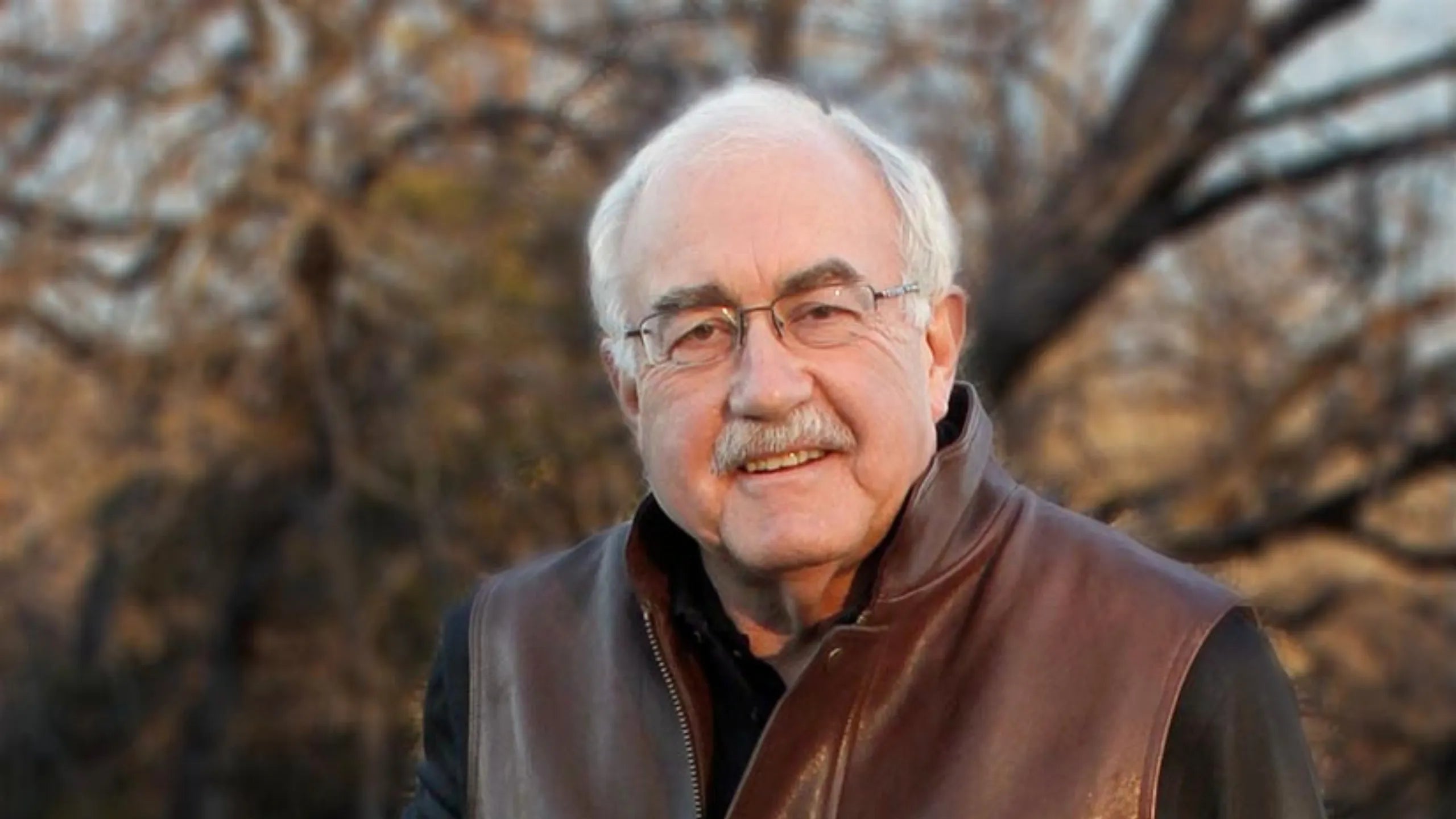 Steve Farrar: Der Mann, der Männer herausfordert – Bücher, Biografie und Botschaft